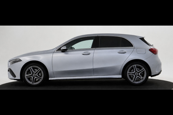Mercedes-Benz A-Klasse 250 e Plug-In Hybride AMG Sportpakket | Sfeerverlichting | Keyless Go | Parkeerpakket met Camera | CarPlay | Inclusief 24 maanden Mercedes-Benz Certified garantie voor Europa. garage-sale