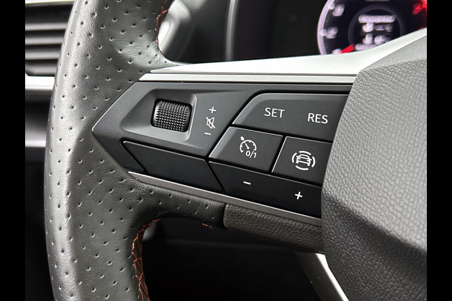 Seat Leon 1.5 TSI FR (Goed OndH, Panorama, Camera, Trekhaak, SfeerV, Elektrische stoelen, Etc)