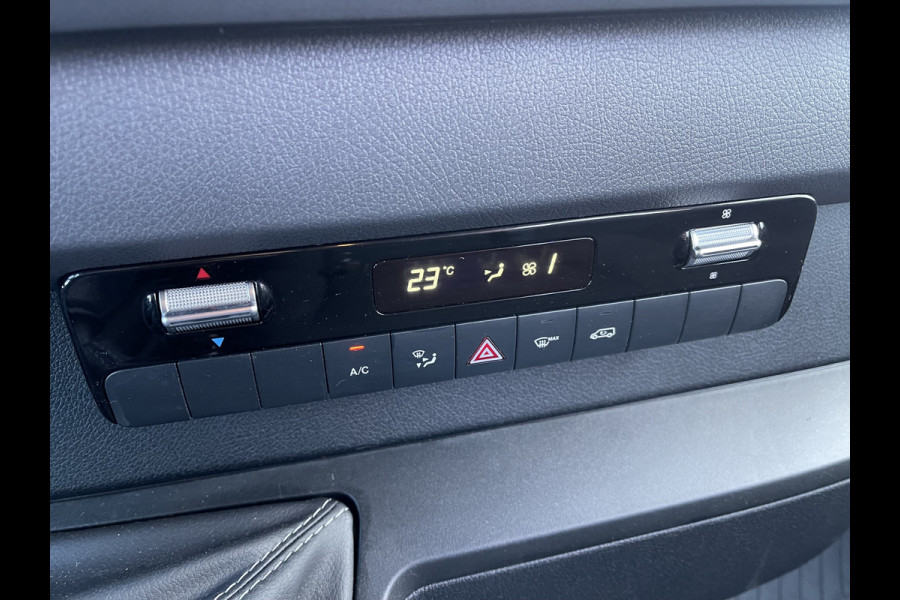 Mercedes-Benz Sprinter 317 1.9 CDI 170pk L2H2 DC 7 persoons / rijklaar € 37.950 ex btw / lease vanaf € 936 / climate control / trekhaak 3500 kg optie / achteruit rijcamera !