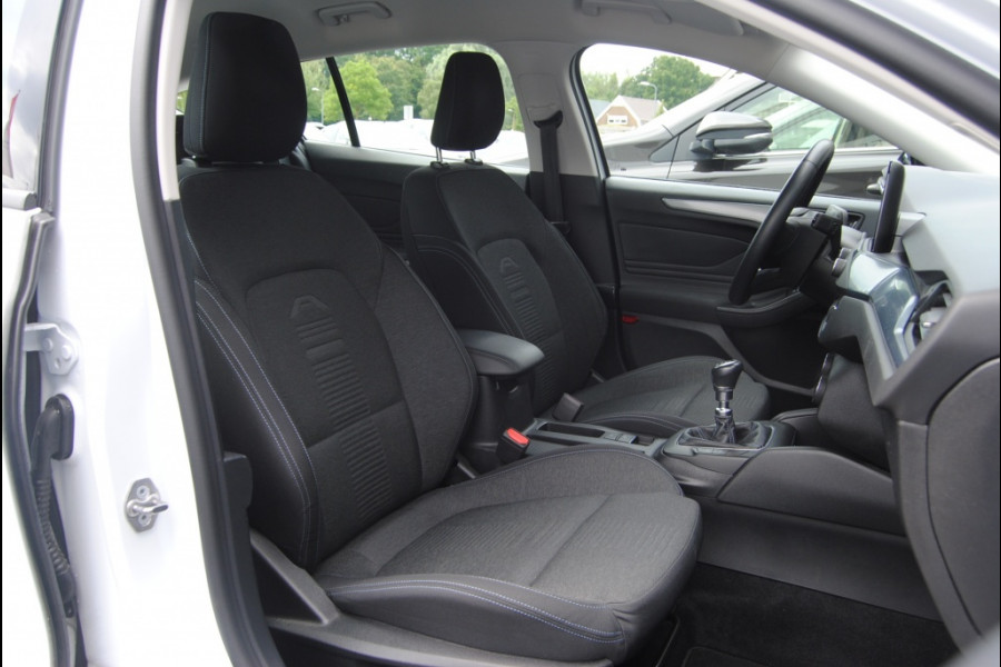 Ford FOCUS Wagon 1.0 EcoB. Tr Ed. bns