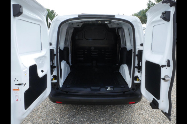 Ford Transit Courier 1.5 EcoBlue 100PK Airco Cruise control