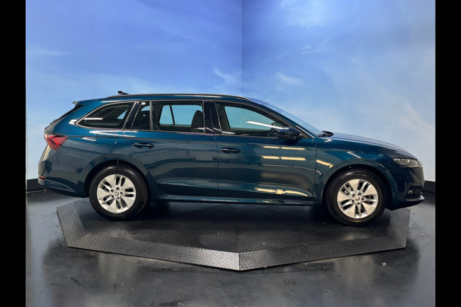 Škoda Octavia Combi 1.0 e-TSI Business Edition Plus Automaat | Navi | Clima | Trekhaak