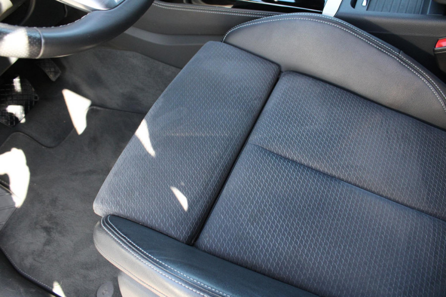Audi Q5 Sportback 55 TFSI e S edition 367 PK | S Line | Trekhaak | Luchtvering |  21 inch Audi Sport | Stoelverwarming | Bang&Olufsen | Adaptive cruise control | Dodehoeksensoren | Lendesteunverstelling