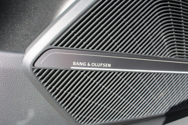 Audi Q5 Sportback 55 TFSI e S edition 367 PK | S Line | Trekhaak | Luchtvering |  21 inch Audi Sport | Stoelverwarming | Bang&Olufsen | Adaptive cruise control | Dodehoeksensoren | Lendesteunverstelling