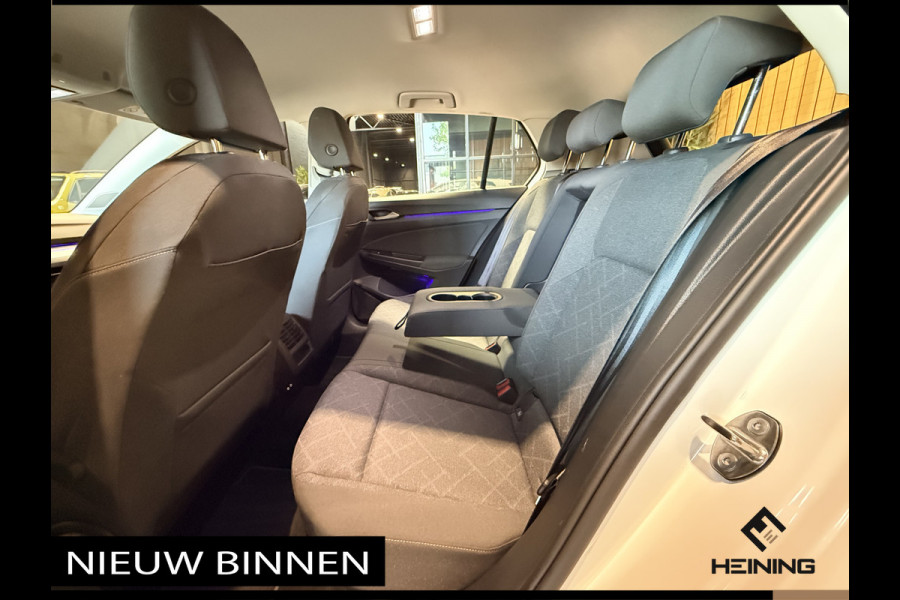 Volkswagen Golf 1.5 TSI Life Navi. Apple-carplay. PDC. Adaptive-cruise, 82500 KM met NAP