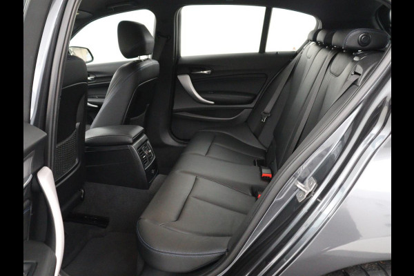 BMW 1-serie 118i High Executive M-SPORT | Leder | Full LED | Climate control | Stoelverwarming | Park assist | Cruise control | DAB | Bluetooth | Sfeerverlichting |