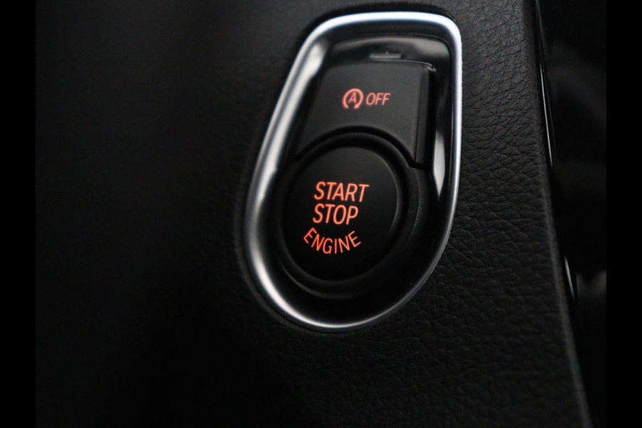 BMW 1-serie 118i High Executive M-SPORT | Leder | Full LED | Climate control | Stoelverwarming | Park assist | Cruise control | DAB | Bluetooth | Sfeerverlichting |