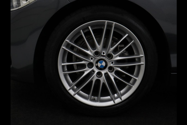 BMW 1-serie 118i High Executive M-SPORT | Leder | Full LED | Climate control | Stoelverwarming | Park assist | Cruise control | DAB | Bluetooth | Sfeerverlichting |