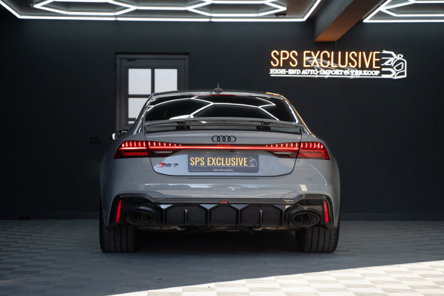 Audi A7 Sportback 4.0 TFSI RS 7 quattro URBAN / B&O / Keramisch / Pano / Soft close / HUD / VC / ACC RS7