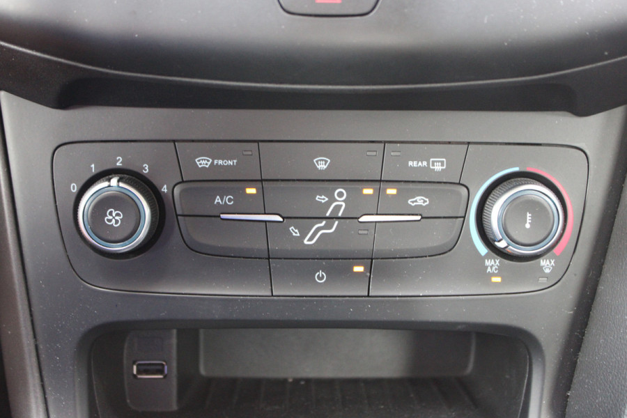 Ford Focus 1.0 Lease Edition NAVIGATIE, AIRCO APPLE CARPLAY ORG NL 47000KM!!!