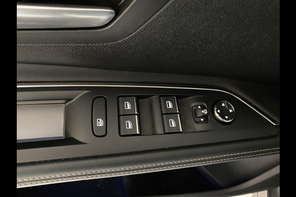Peugeot 5008 1.2 PureTech GT 7 Persoons Panoramadak / Trekhaak / Alcantara / Carplay /
