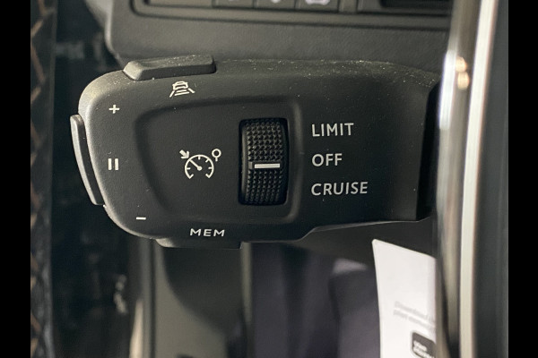 Peugeot 5008 1.2 PureTech GT 7 Persoons Panoramadak / Trekhaak / Alcantara / Carplay /