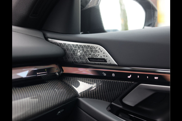 BMW 5 Serie Touring 550e xDrive | M Performance - Pano - B&W