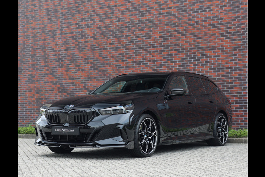 BMW 5 Serie Touring 550e xDrive | M Performance - Pano - B&W