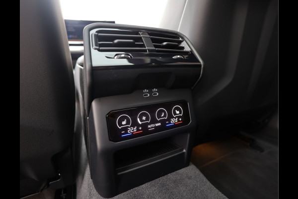 BMW 5 Serie Touring 550e xDrive | M Performance - Pano - B&W