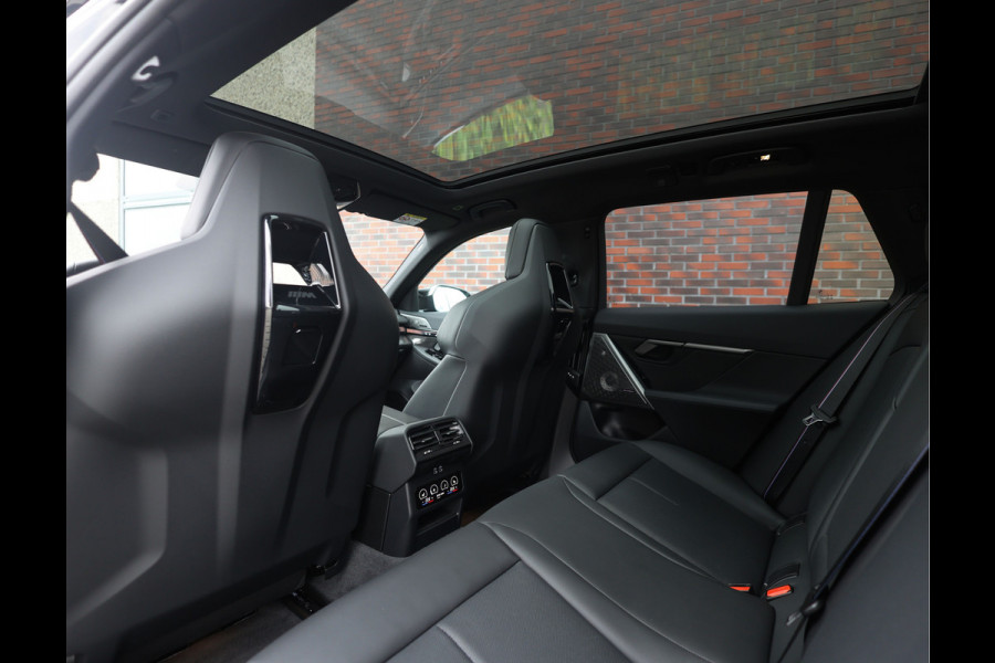 BMW 5 Serie Touring 550e xDrive | M Performance - Pano - B&W
