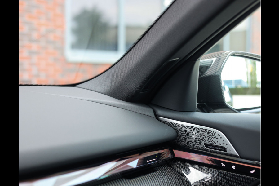 BMW 5 Serie Touring 550e xDrive | M Performance - Pano - B&W