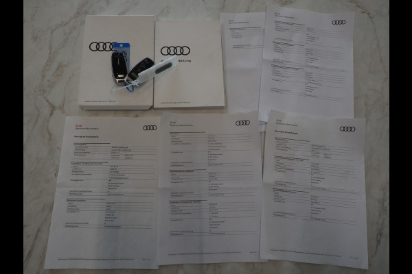 Audi A6 Avant 55 TFSI e quattro Competition Full Black | Leder/Alcantara | Trekhaak | Adaptive Cruise | Keyless | Camera | Memory | Carplay