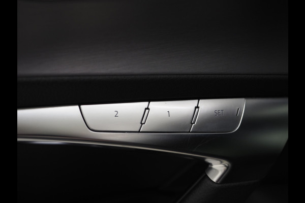 Audi A6 Avant 55 TFSI e quattro Competition Full Black | Leder/Alcantara | Trekhaak | Adaptive Cruise | Keyless | Camera | Memory | Carplay