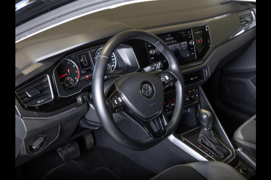 Volkswagen Polo 1.0 TSI R-Line Highline / 116pk / Stoelverwarming / Automatische klimaatregeling /
