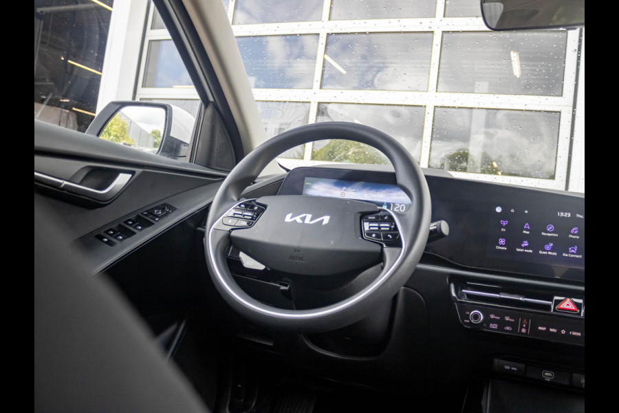 Kia Niro EV Light Edition 64.8 kWh l SOH 98.8% | Navigatie | Achteruitrijcamera | Airco | Cruise control Adaptieve | SOH 98,6