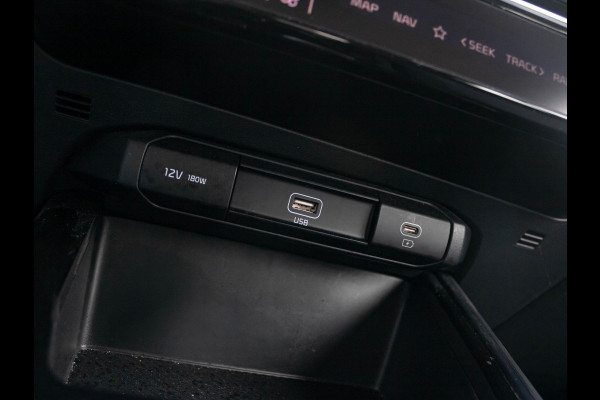 Kia Niro EV Light Edition 64.8 kWh l SOH 98.8% | Navigatie | Achteruitrijcamera | Airco | Cruise control Adaptieve | SOH 98,6