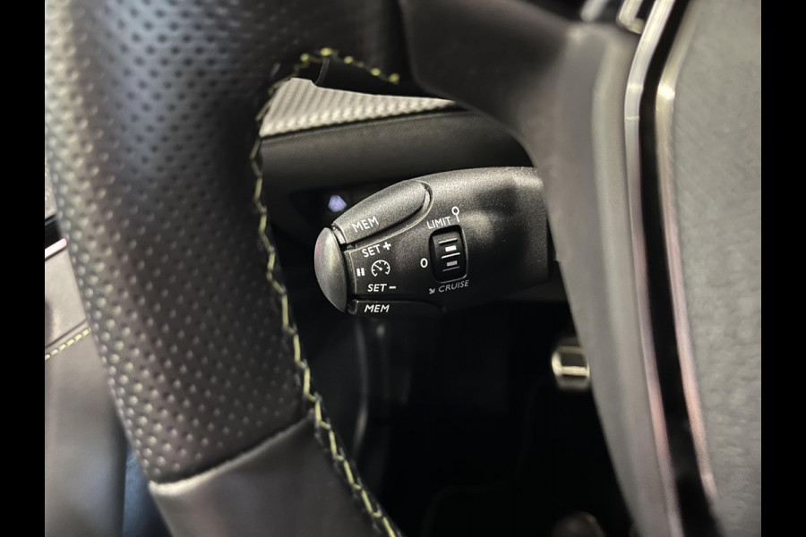 Peugeot 2008 1.2 130pk Turbo GT Climate control Cruise control LED Achteruitrij camera Navigatie Apple Carplay/Android Auto Parkeersensor achter