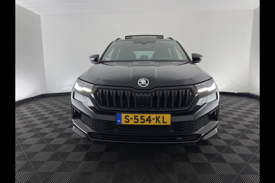 Škoda Karoq 1.5 TSI ACT Sportline Business (INCL-BTW) Aut. *PANO | DIGI-COCKPIT | FULL-LED | ADAPTIVE-CRUISE | HEATED-SPORTSEATS | TOPVIEW |  AMBIENTLIGHT | NAVI-FULLMAP | KEYLESS | DAB+ | TOWBAR | PRIVACYGLASS | 18''ALU*