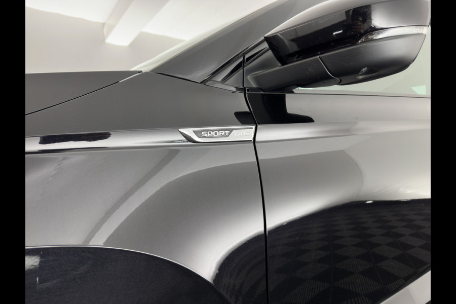 Škoda Karoq 1.5 TSI ACT Sportline Business (INCL-BTW) Aut. *PANO | DIGI-COCKPIT | FULL-LED | ADAPTIVE-CRUISE | HEATED-SPORTSEATS | TOPVIEW |  AMBIENTLIGHT | NAVI-FULLMAP | KEYLESS | DAB+ | TOWBAR | PRIVACYGLASS | 18''ALU*