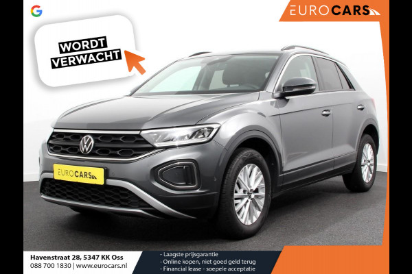 Volkswagen T-Roc 1.5 TSI 150pk DSG Life Navigatie Apple Carplay/Android Auto Adaptive Cruise Control Trekhaak Parkeersensoren Stoelverwarming Ledverlichting Getinte ramen Climate Control