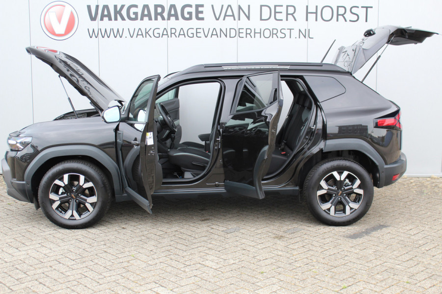 Dacia Duster 1.2-130pk TCe Mild-Hybrid Extreme. Stoere SUV ! Slechts 17.000km ! Trekgewicht 1.500kg ! Autm. airco, LED verl., 360gr. camera, pdc v+a, stoelverw., cruise control, dodehoek ass., telefoonvoorb., navigatie by Apple carplay / Android auto etc.