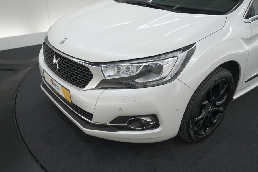 DS DS 4 PureTech 130 Performance Line | Camera | Dodehoekdetectie | Stoelmassage | Apple Carplay