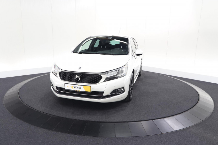 DS DS 4 PureTech 130 Performance Line | Camera | Dodehoekdetectie | Stoelmassage | Apple Carplay