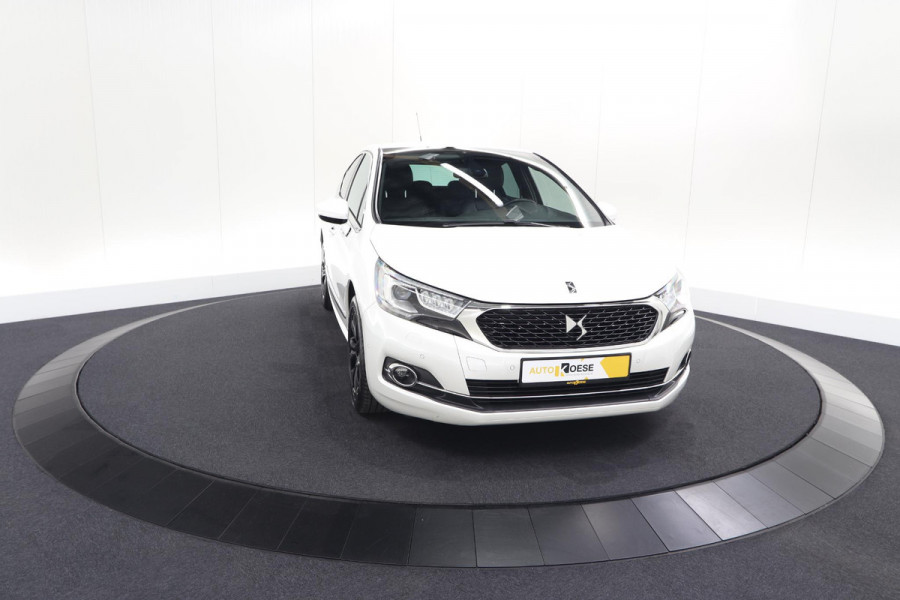 DS DS 4 PureTech 130 Performance Line | Camera | Dodehoekdetectie | Stoelmassage | Apple Carplay