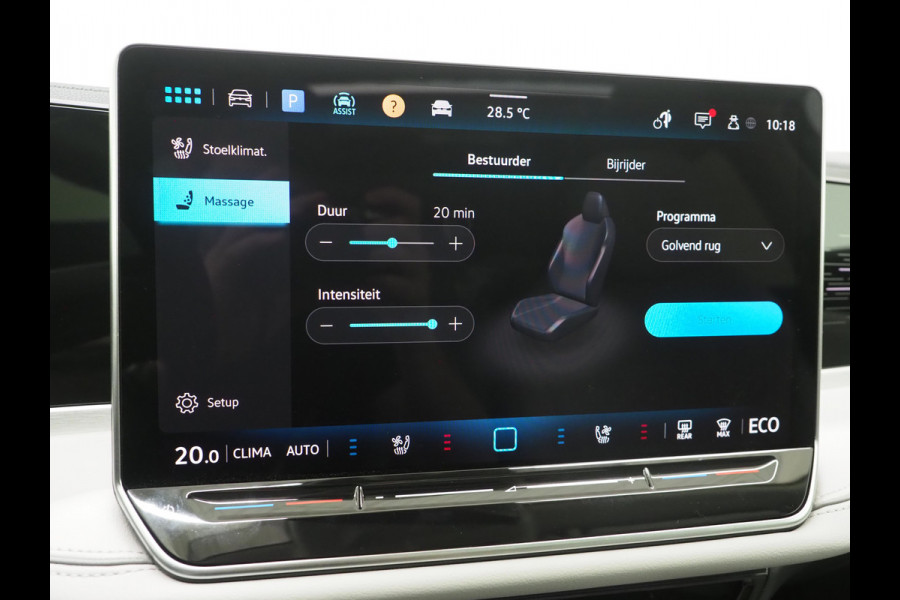 Volkswagen Passat Variant 1.5 eHybrid Elegance | Panoramadak | Leder/Alcantara | Massage | Trekhaak | HUD | Keyless | Sfeerlicht