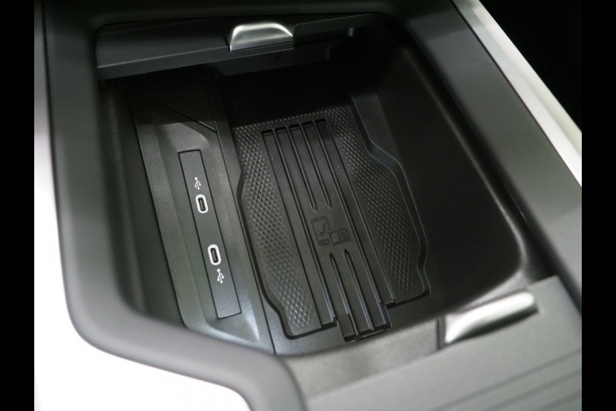 Volkswagen Passat Variant 1.5 eHybrid Elegance | Panoramadak | Leder/Alcantara | Massage | Trekhaak | HUD | Keyless | Sfeerlicht