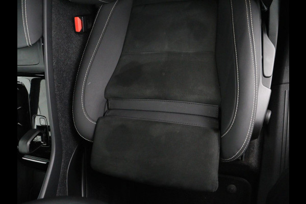 Volvo XC40 Recharge Plus | SOH 91.2% | Warmtepomp | Trekhaak | | SOH 91.2% | Warmtepomp | Trekhaak | Leder/alcantara | Stuur/stoel verwarming | Camera | Carplay | 19''