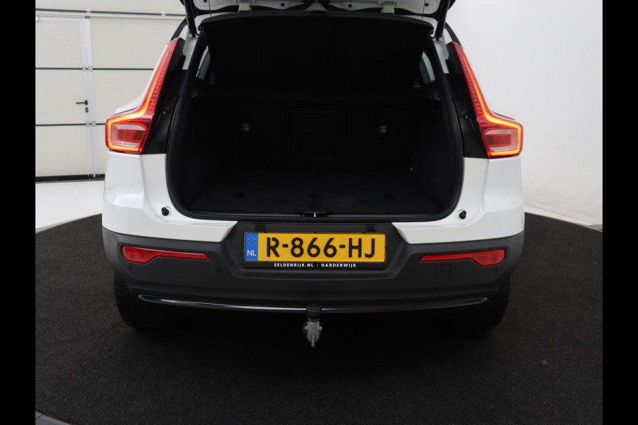 Volvo XC40 Recharge Plus | SOH 91.2% | Warmtepomp | Trekhaak | | SOH 91.2% | Warmtepomp | Trekhaak | Leder/alcantara | Stuur/stoel verwarming | Camera | Carplay | 19''