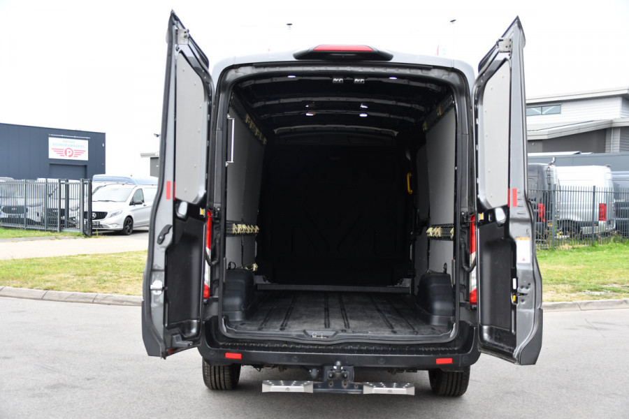 Ford Transit 350 2.0 TDCI L3H2 Limited PB Edition Camera, Cruise, Carplay, Xenon, Automaat, 185pk, Stoelverwarming, Trekhaak, Sensoren, Uniek!