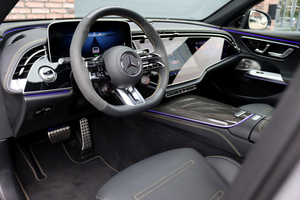 Mercedes-Benz E-Klasse AMG 53 4MATIC+ Edition 1 | 612pk | Hyperscreen | Carbon | Achterasbesturing | Distronic+ | HUD | 3D-Display | Stoelventilatie | Massage | Vlakkenverwarming | Trekhaak |