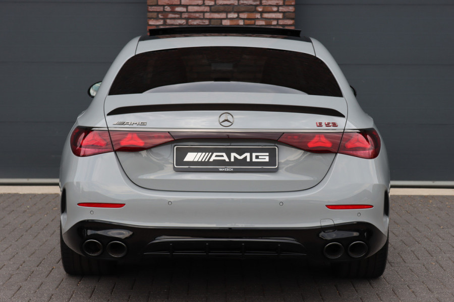 Mercedes-Benz E-Klasse AMG 53 4MATIC+ Edition 1 | 612pk | Hyperscreen | Carbon | Achterasbesturing | Distronic+ | HUD | 3D-Display | Stoelventilatie | Massage | Vlakkenverwarming | Trekhaak |
