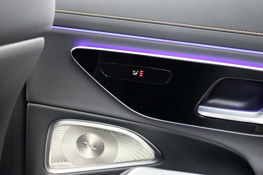Mercedes-Benz E-Klasse AMG 53 4MATIC+ Edition 1 | 612pk | Hyperscreen | Carbon | Achterasbesturing | Distronic+ | HUD | 3D-Display | Stoelventilatie | Massage | Vlakkenverwarming | Trekhaak |