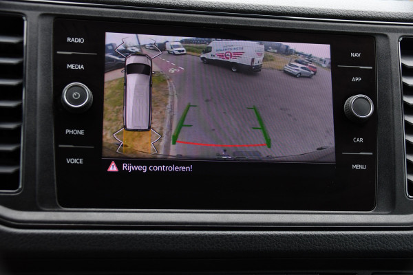 MAN TGE 3.180 35 2.0L5H3 Black Edition Camera, Adaptieve Cruise, Carplay, LED, Multimedia, 177pk, Automaat, Sensoren, Leder, Geveerde stoel, Trekhaak, Uniek!