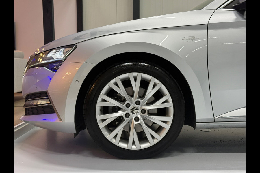 Škoda Superb Combi 1.4 TSI iV iV L&K 218PK 360° Navi Pano Trekhaak Elek. A.klep Leder