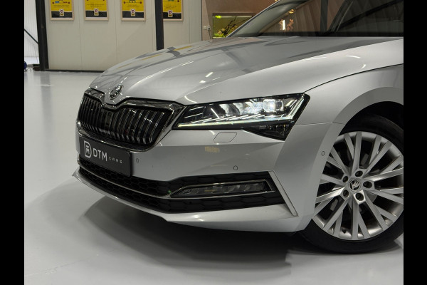 Škoda Superb Combi 1.4 TSI iV iV L&K 218PK 360° Navi Pano Trekhaak Elek. A.klep Leder