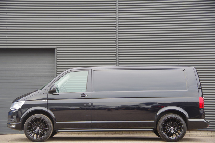 Volkswagen Transporter 2.0 TDI L2 Highline 150PK AUT. TREKHAAK, LED, ADAPT. CRUISE, NAVI, AIRCO, VOORRUIT VERWARMING, PARKEERSENSOREN, NL AUTO, NAP