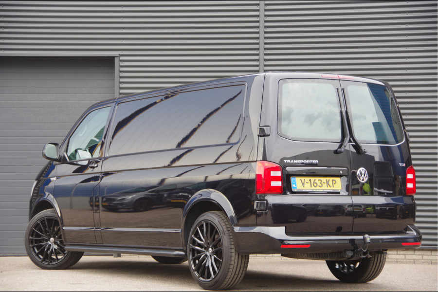 Volkswagen Transporter 2.0 TDI L2 Highline 150PK AUT. TREKHAAK, LED, ADAPT. CRUISE, NAVI, AIRCO, VOORRUIT VERWARMING, PARKEERSENSOREN, NL AUTO, NAP