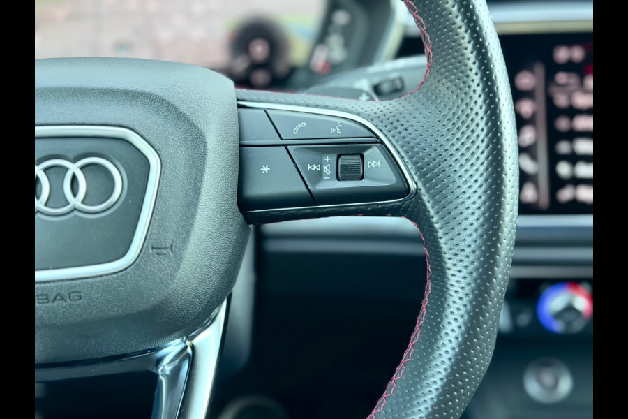 Audi Q3 Sportback 45 TFSI e S Edition Pano/Sonos/Keyless/ACC