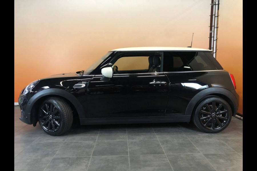 MINI 3-deurs 1.5 Cooper 60 Years Edition NL auto sportstoelen | leer | navi | led | harman kardon | pano dak | head up | dealer onderhouden