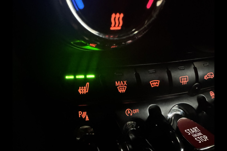 MINI 3-deurs 1.5 Cooper 60 Years Edition NL auto sportstoelen | leer | navi | led | harman kardon | pano dak | head up | dealer onderhouden